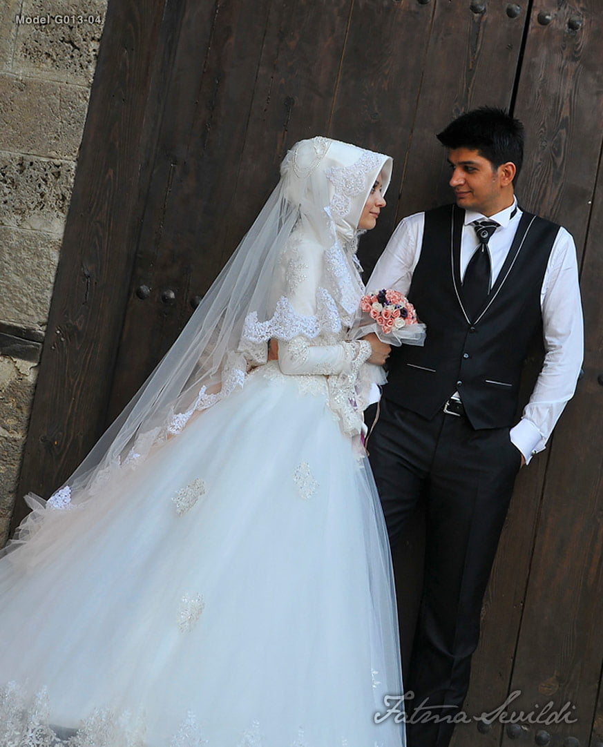 HIJAB WEDDING DRESS (2013) HIJAB WEDDING DRESS (2013)